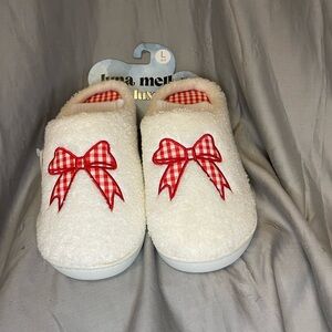 NWT Women's White Slippers with Red Plaid Bow